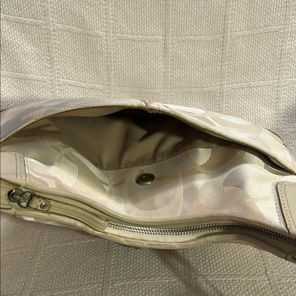 COACH F13336 Hampton Hobo Bag (2008)